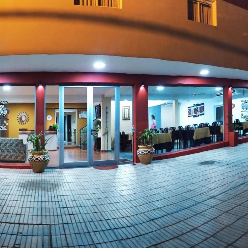 Nuevo Roble Hotel